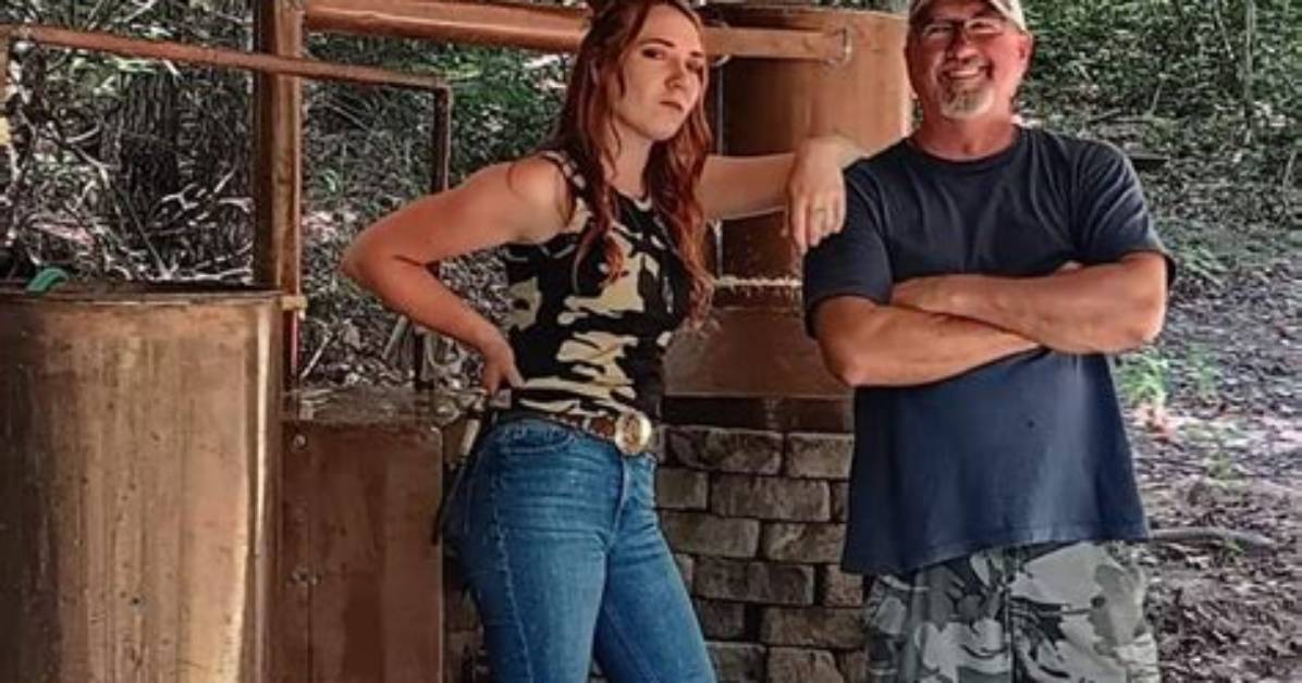 A Deep Dive into Amanda Moonshiners Husband: the Man Behind the Show