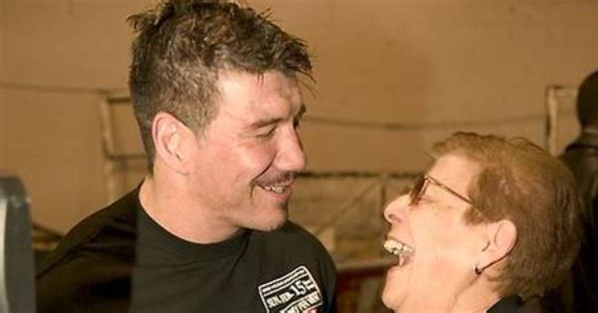 A Legendary Wrestling Family's Grief