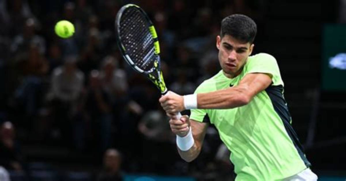 Alcaraz Dominates Safiullin: Thrilling Tennis Showdown