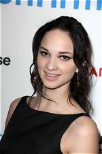 All About Ruby Modine: Parents, Dating, Net Worth, Biography