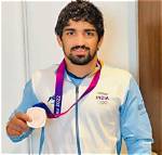 Ashraw Height, Weight, Net Worth, Age, Birthday, Wikipedia, Who, Nationality, Biography