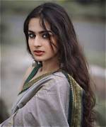 Ayesha Khan's Age in 2024: Get the Latest