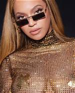 Beyonc's Voluptuous Breasts: a Visual Feast