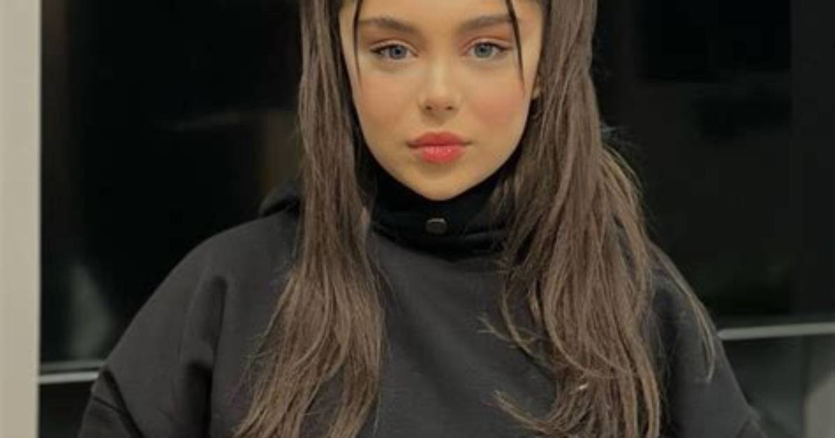 Cami Voorhees Height, Weight, Net Worth, Age, Birthday, Wikipedia, Who, Nationality, Biography