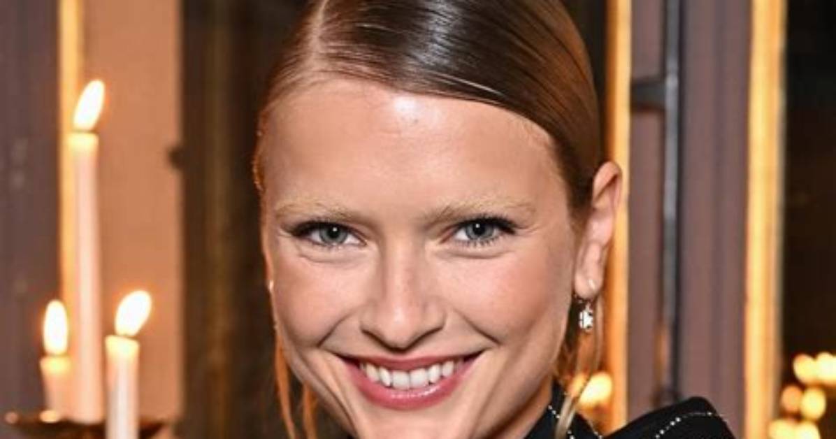 Camille Razat Height, Weight, Net Worth, Age, Birthday, Wikipedia, Who, Instagram, Biography