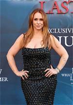 Celebrity Marriage: Uncovering Jennifer Love Hewitt's Marital Status