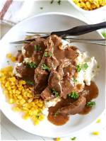 Delicious Smothered Steak in the Crock Pot: a Comforting Meal for Any Occasion
