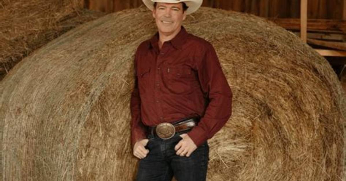 Discover the Secrets of Clay Walker's Towering Height