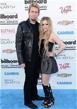 Discover the Surprising Height of Chad Kroeger in Feet
