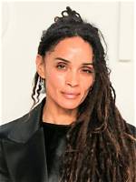 Embracing Elegance: Lisa Bonet and Her Graceful Grey Hair Journey