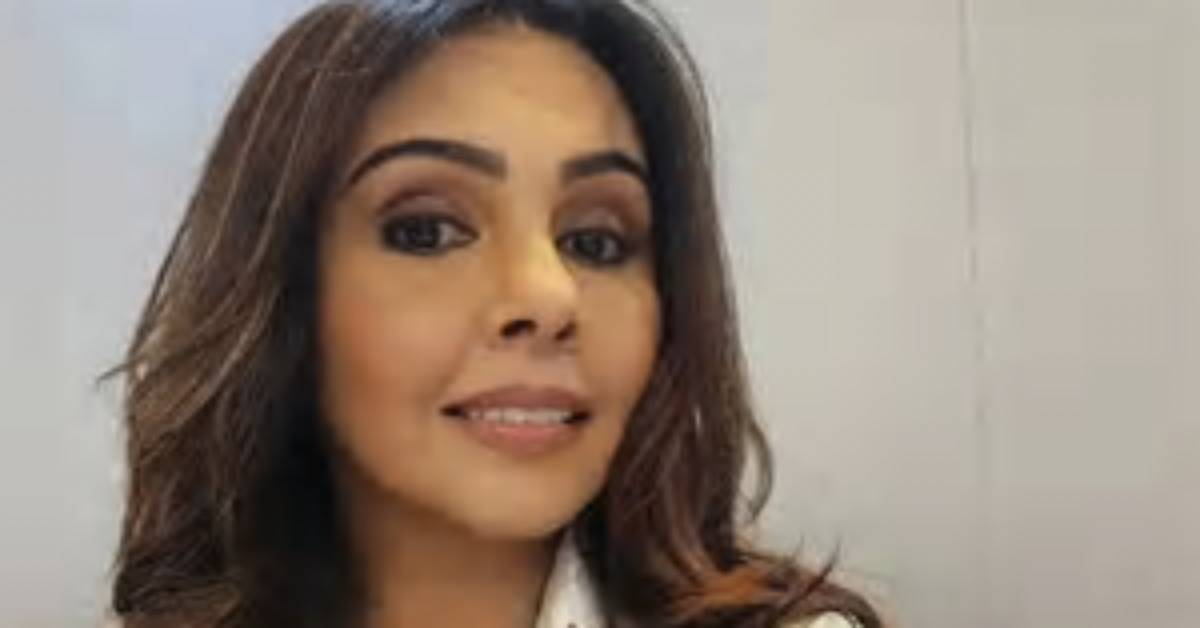 Explore the Intriguing World of Suchitra Krishnamoorthi's Relationships