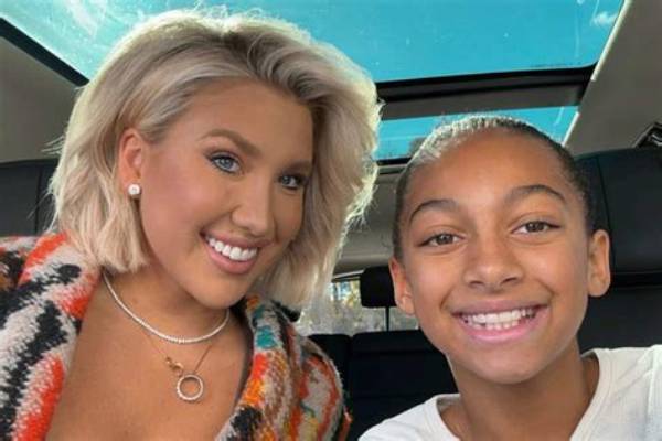 Exploring the Allure of Savannah Chrisley’s Body