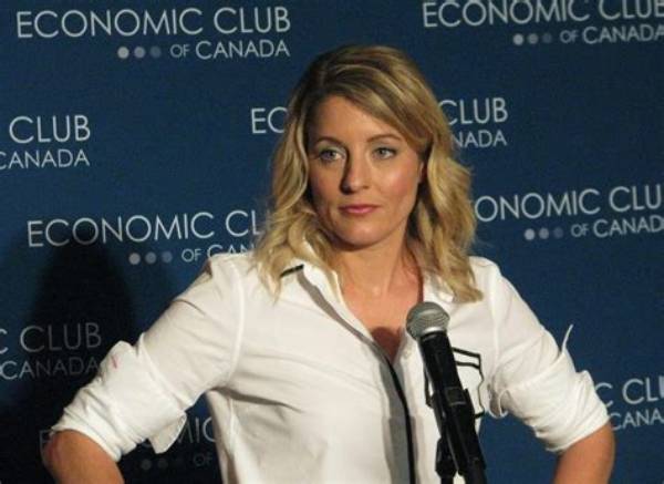 Exploring the Life of Melanie Joly: a Look at Her Children