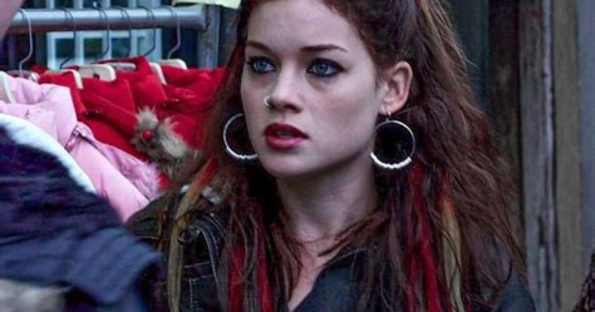 Exploring the Life of Shameless Mandy Milkovich: a Complex Character