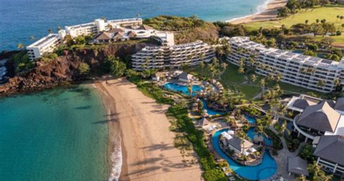 Exploring the Luxurious World of Maui Celebrity Homes