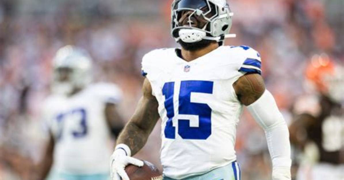 Ezekiel Elliott: Age, Career Highlights, and Injury Updates