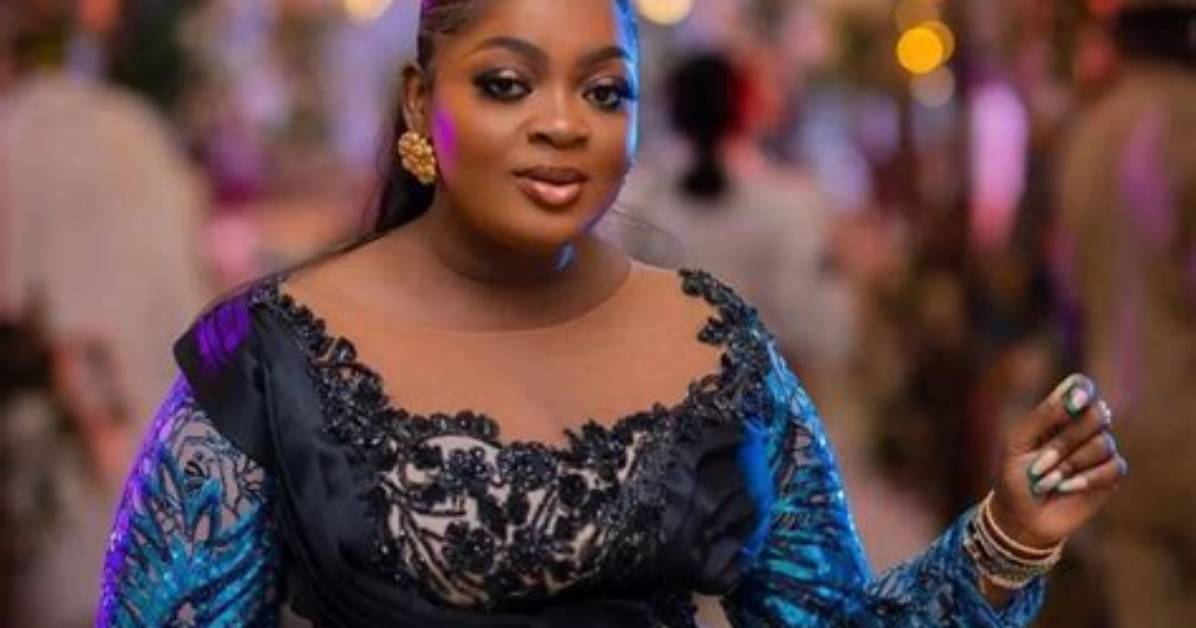 Fans Are Ecstatic After Actress Eniola Badmus Shared a Ten-Year-Old Photo of Herself and Davido.