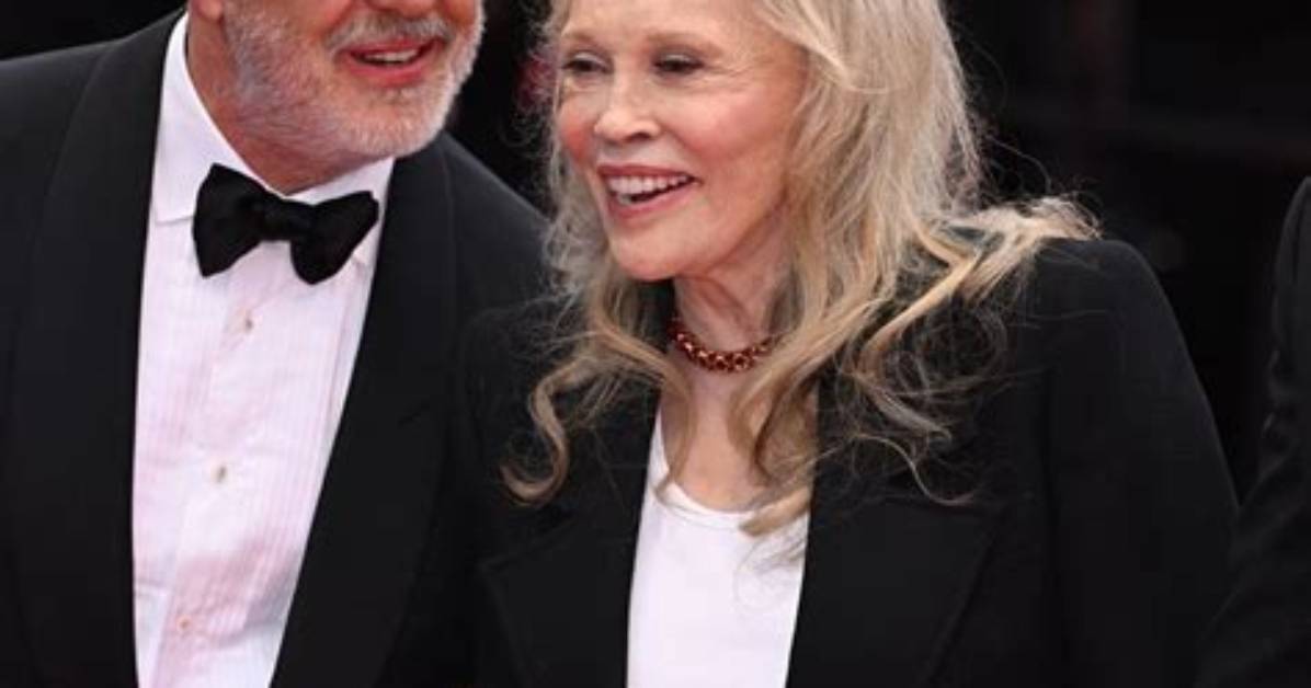 Faye Dunaway's Husbands and Their Impact