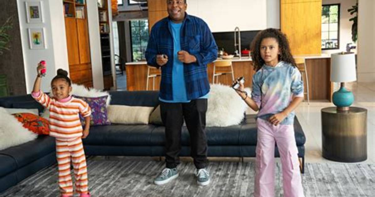 Get to Know Kenan Thompson's Family: a Close-Knit Circle