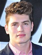 Gregg Sulkin Grew up Alongside His Brother Grant Sulkin in London