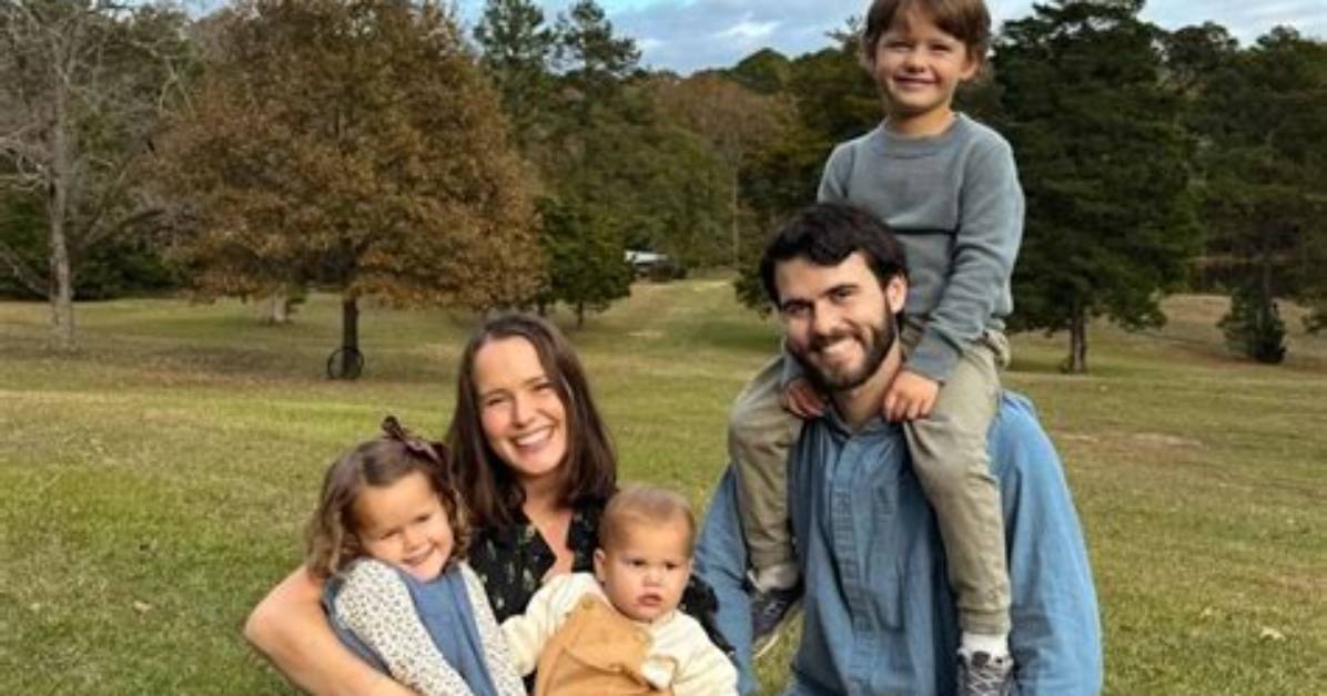 How Mary Kate Robertson Made Bank: the Ultimate Guide to Her Wealth