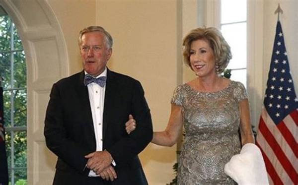 How Old Is Mark Meadows' Wife? Uncover the Facts