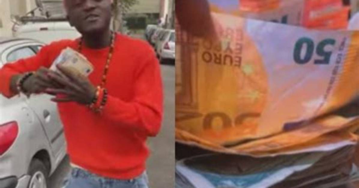 “I’m the Highest Paid” – Portable Brags, Shows off Wads of Cash from Concert in Paris