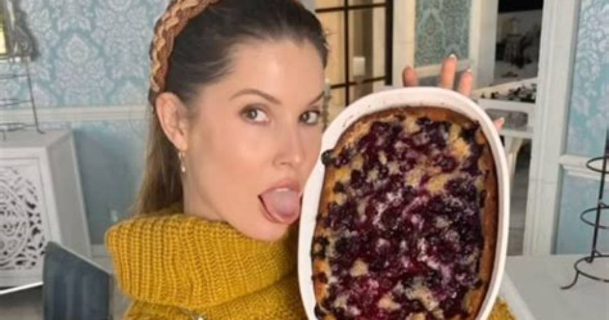Instagram Post from Amanda Cerny Endorsing Ranveer Singh View Popular Instagram Posts