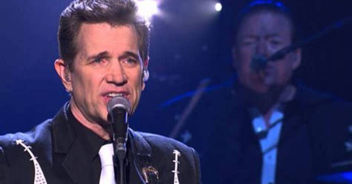 Is Chris Isaak Married? His Bio, Age, Wife, Family, Net Worth and Friends
