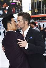 Is Chris Pine Gay? His Sexuality and Dating Life Details