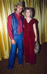 Is Don Williams' Wife Still with Us?