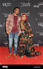 Is Jonathan Mcreynolds Married to Wife? or Dating a Girlfriend?