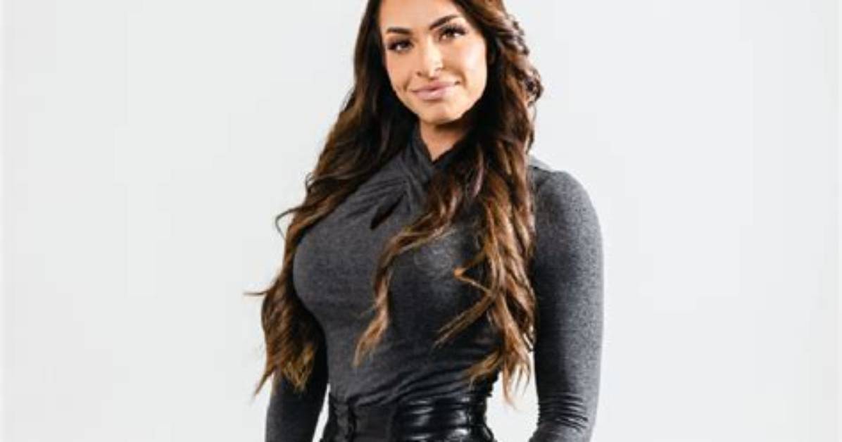Is Leila Hormozi Transgender? Discover the Insights