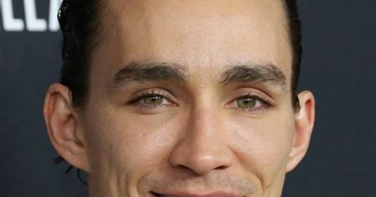 Is Robert Sheehan Gay? What Did He Say About His Sexuality?