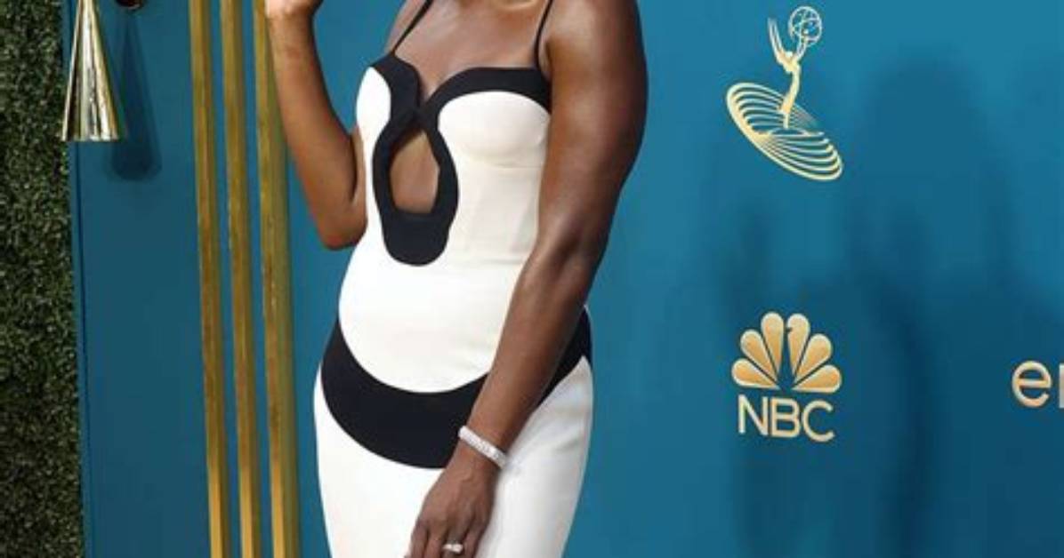 Issa Rae's Awards: a Comprehensive Guide to Her Accolades