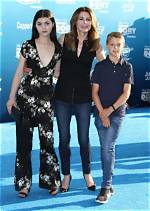 Jane Leeves' Children's Ages Revealed