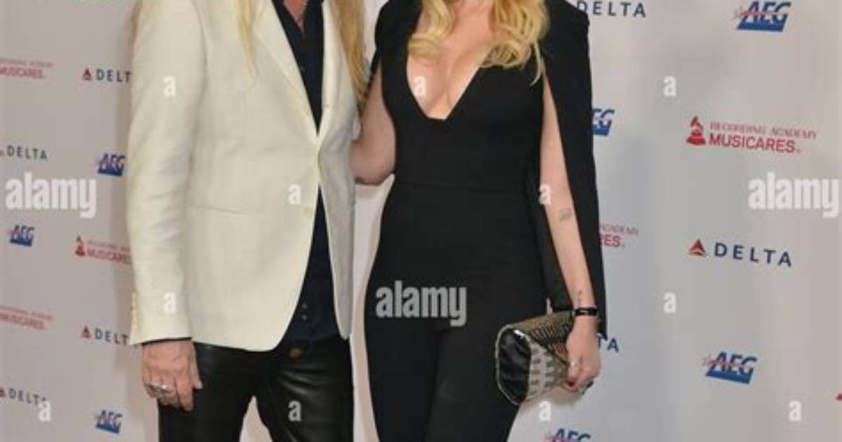 Jerry Cantrell's Wife: Who Is She? | All the Details