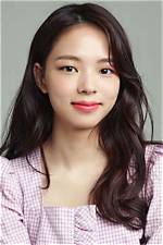 Jo Yoo-Jung Height, Weight, Net Worth, Age, Birthday, Wikipedia, Who, Instagram, Biography