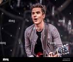 Kelly Jones Height, Weight, Net Worth, Age, Birthday, Wikipedia, Who, Nationality, Biography