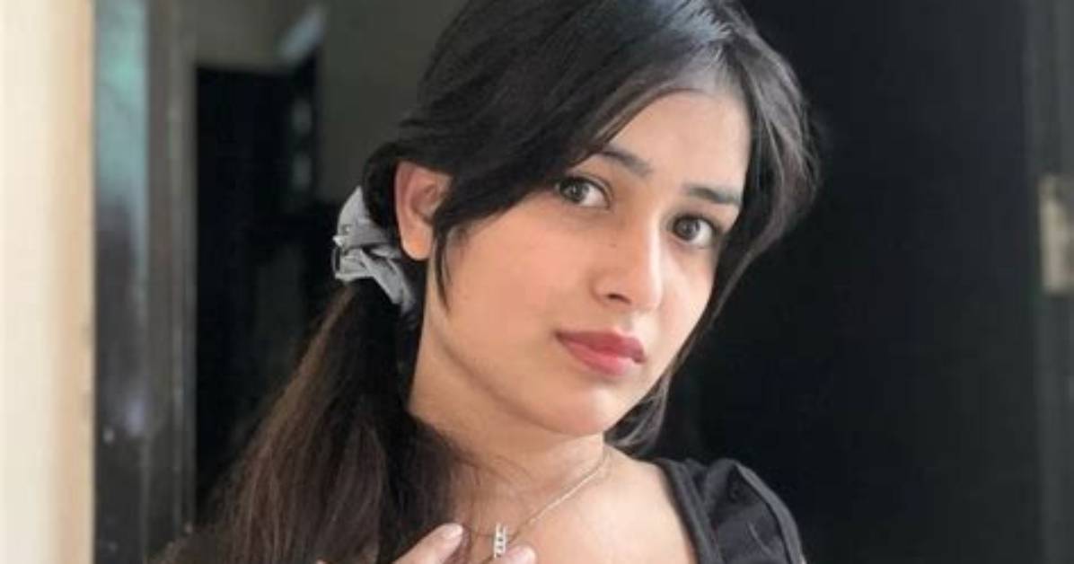 Khushi Maheshwari Height, Weight, Net Worth, Age, Wiki, Who, Instagram, Biography