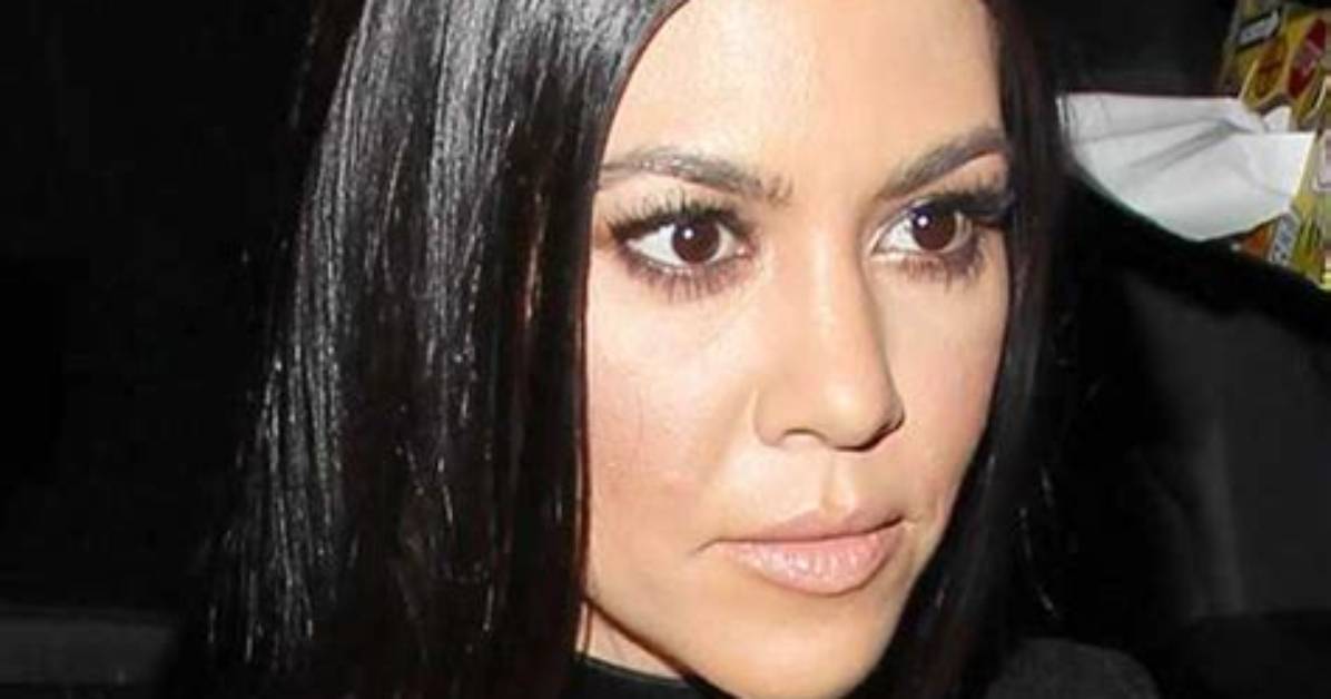 Kourtney Kardashian Height, Weight, Net Worth, Age, Birthday, Wikipedia, Who, Nationality, Biography