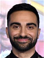 Lee Majdoub Height, Weight, Net Worth, Age, Birthday, Wikipedia, Who, Nationality, Biography