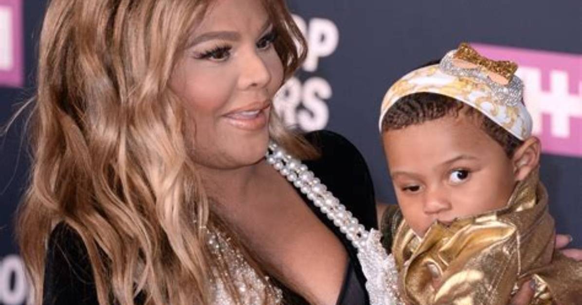 Lil' Kim's Royal Reign: a History of Rap's Queen Bee