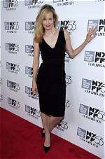 Lori Bergman Height, Weight, Net Worth, Age, Birthday, Wikipedia, Who, Nationality, Biography