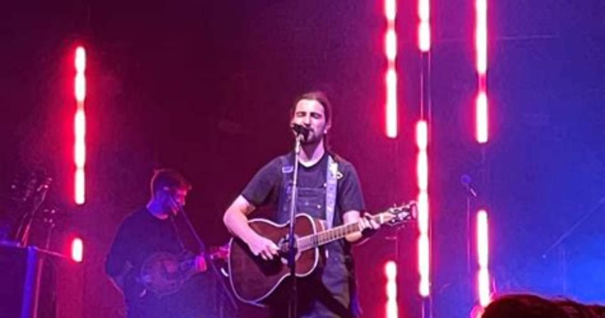 Noah Kahan's Captivating Love Ballads: a Deep Dive into His Relationships
