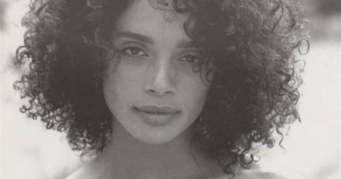 Rediscovering the Beauty of Time: Lisa Bonet Old