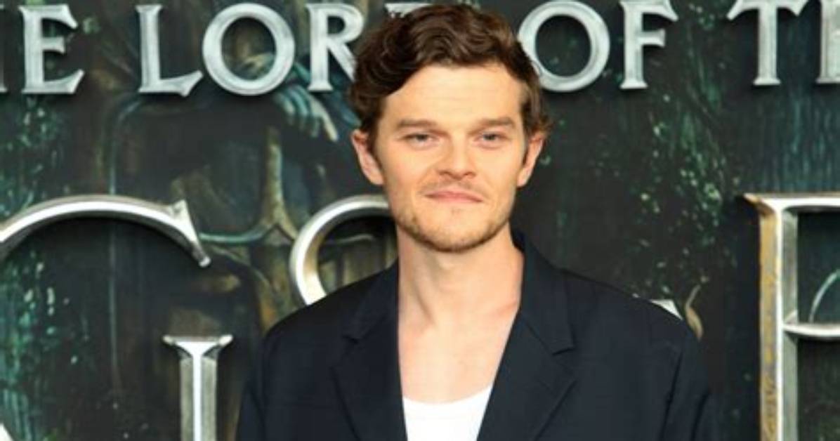 Robert Aramayo Girlfriend – Dating History, Parents and Net Worth