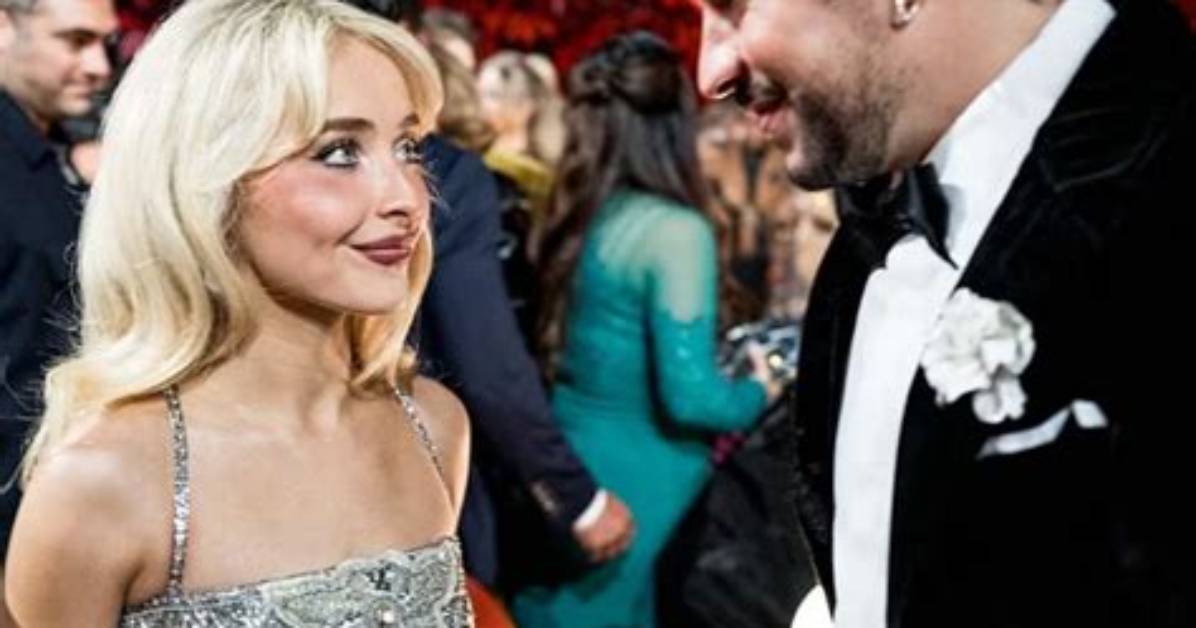 Sabrina Carpenter: a Closer Look at Her Height in Feet
