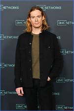 Sam Reid Height: a Hollywood Heartthrob's Stature Revealed