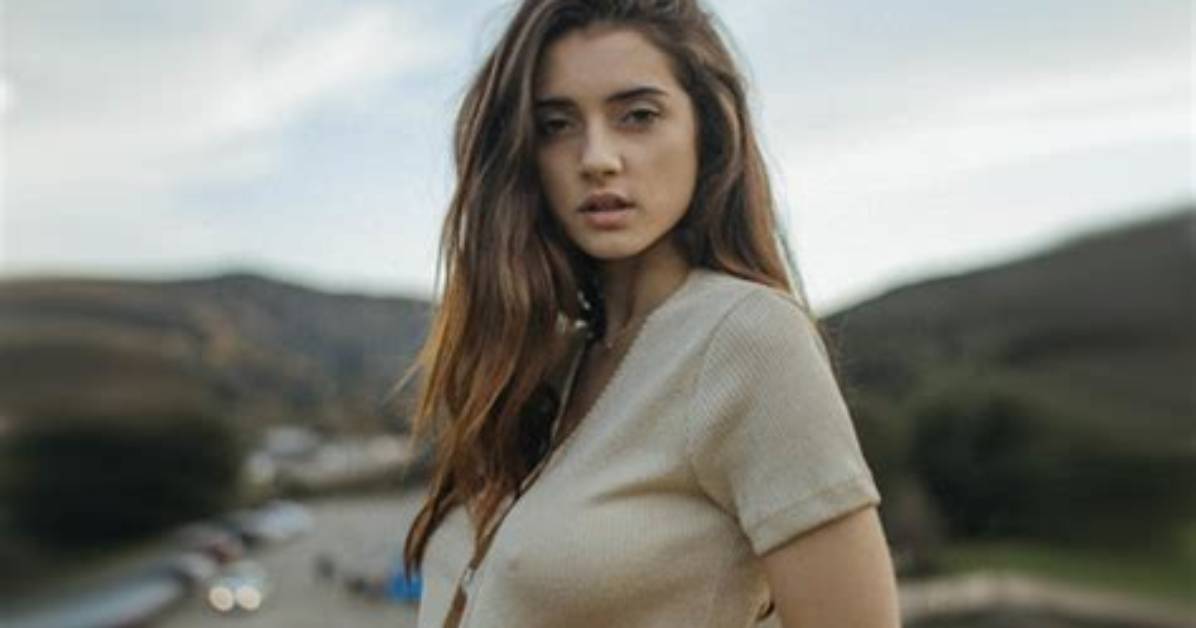 Sarah Curr Height, Weight, Net Worth, Age, Birthday, Wikipedia, Who, Nationality, Biography